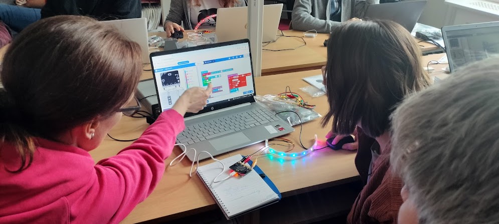 Odštartovala ďalšia fáza školení knihovníkov k vybaveniu SmartLabu